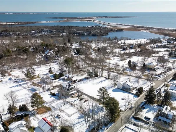 440 Paradise Ave, Middletown, RI 02842