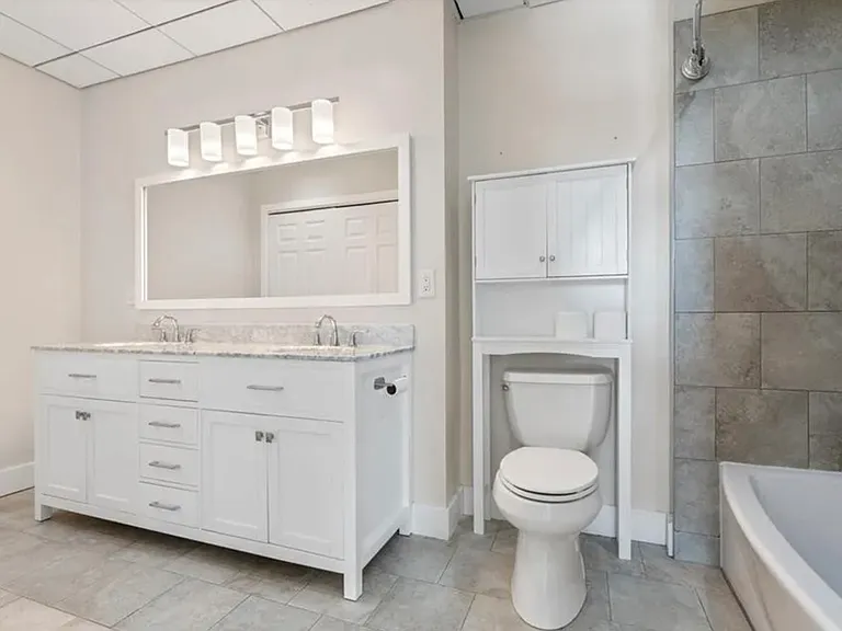 108 W Jefferson St #702 — Photo 8