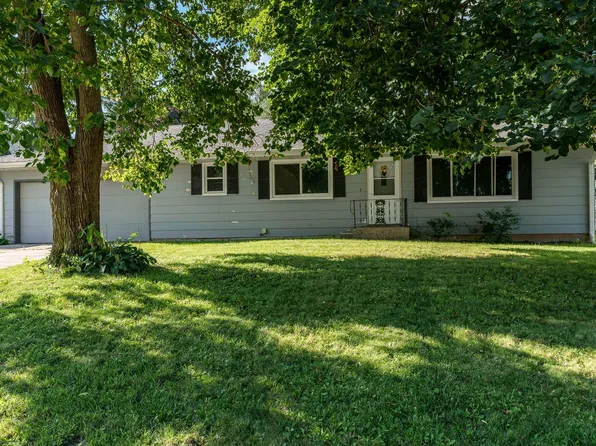 311 E 10th St, Pecatonica, IL 61063