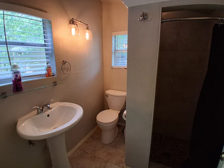 619 Cedar St — Photo 32