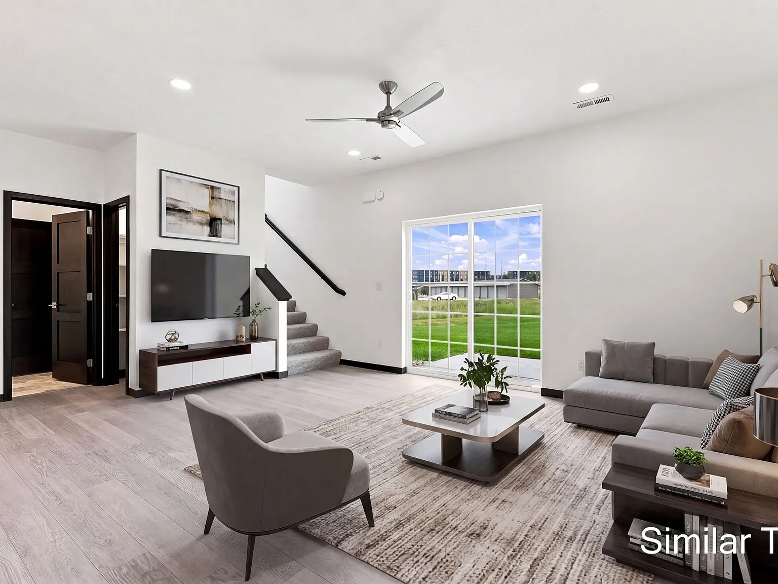 3 bed, 2.5 bath, 1465 sqft, $2,000 — Photo 1