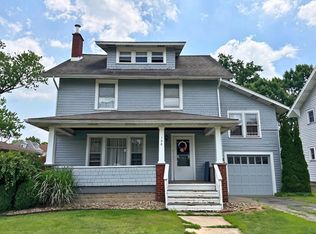 158 Edgewood Ave, Grove City, PA 16127