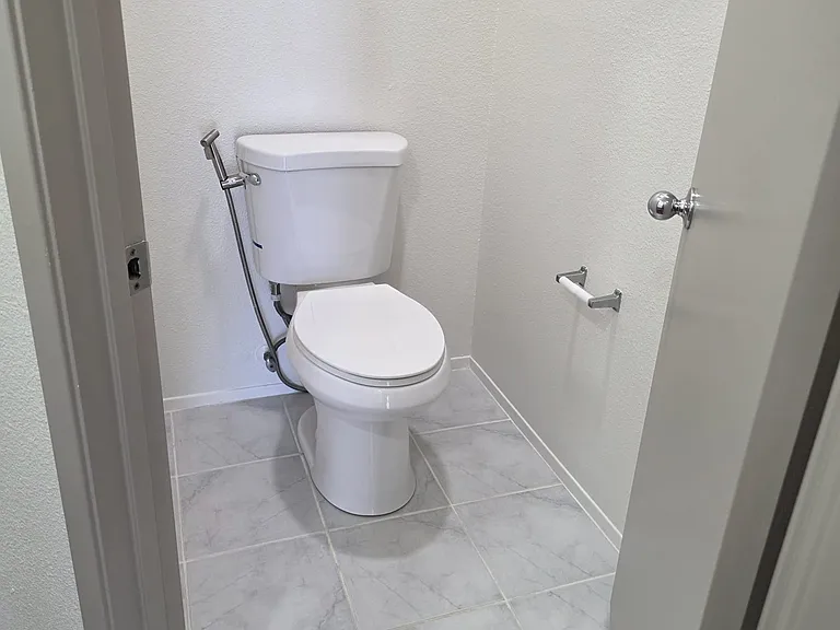 8275 Gold Coast Dr #6 — Photo 15