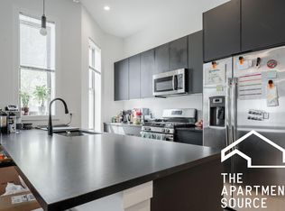 324 S Racine Ave #2F, Chicago, IL 60607