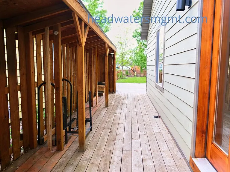 403 N Quaw Blvd — Photo 22