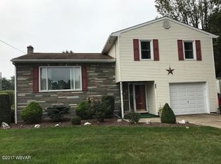 932 Mulberry St, Montoursville, PA 17754