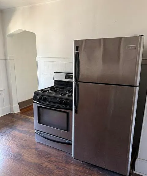 105 Florence Ave — Photo 13