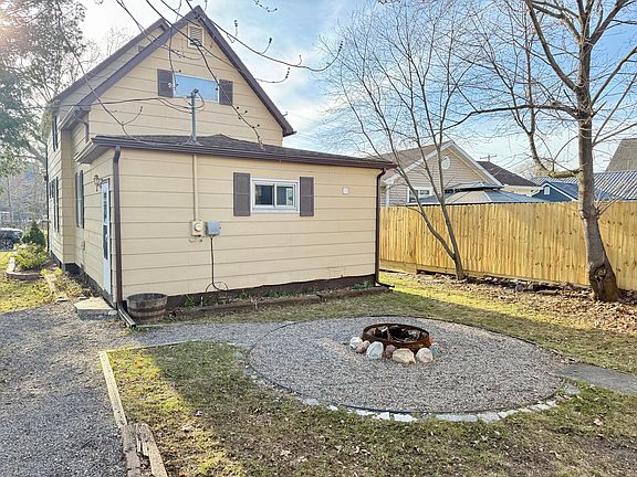 2nd image of 1104 Bingham Ave