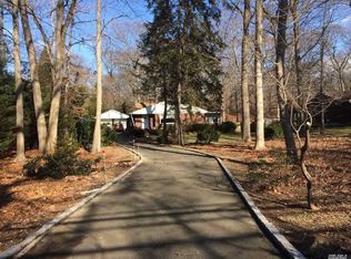 156 Beverly Rd, South Huntington, NY 11746