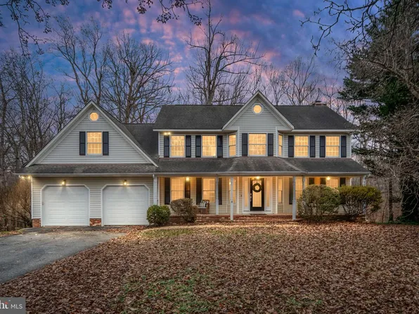 10 Lawrence Ln, Fredericksburg, VA 22405