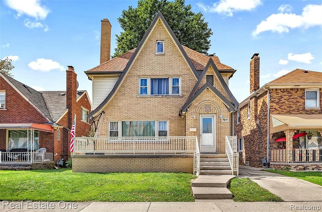 7611 E Morrow Cir, Dearborn, MI 48126 Zillow