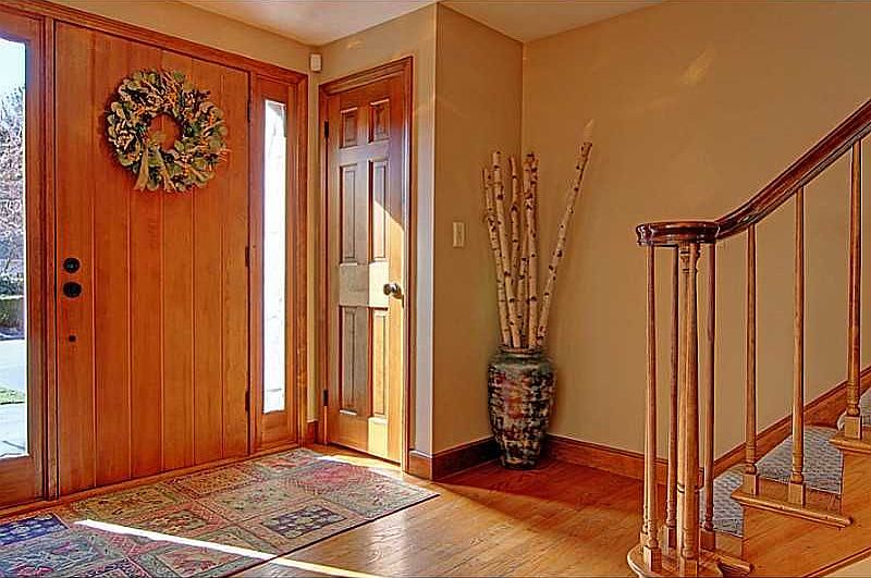 2nd image of 4 Pinewood Ln