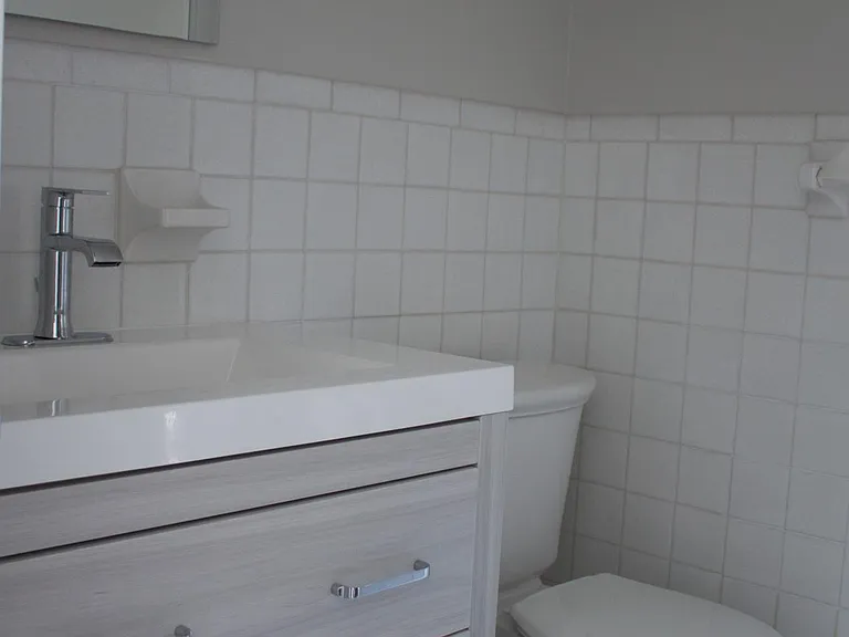 2050 Delaware Ave #E — Photo 15