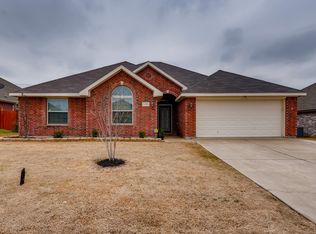 616 Hummingbird Trl, Crowley, TX 76036