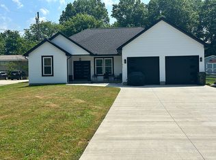 411 Trease Rd, Wadsworth, OH 44281