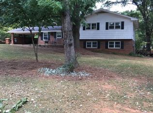 20 Oakdale Dr, Cartersville, GA 30120