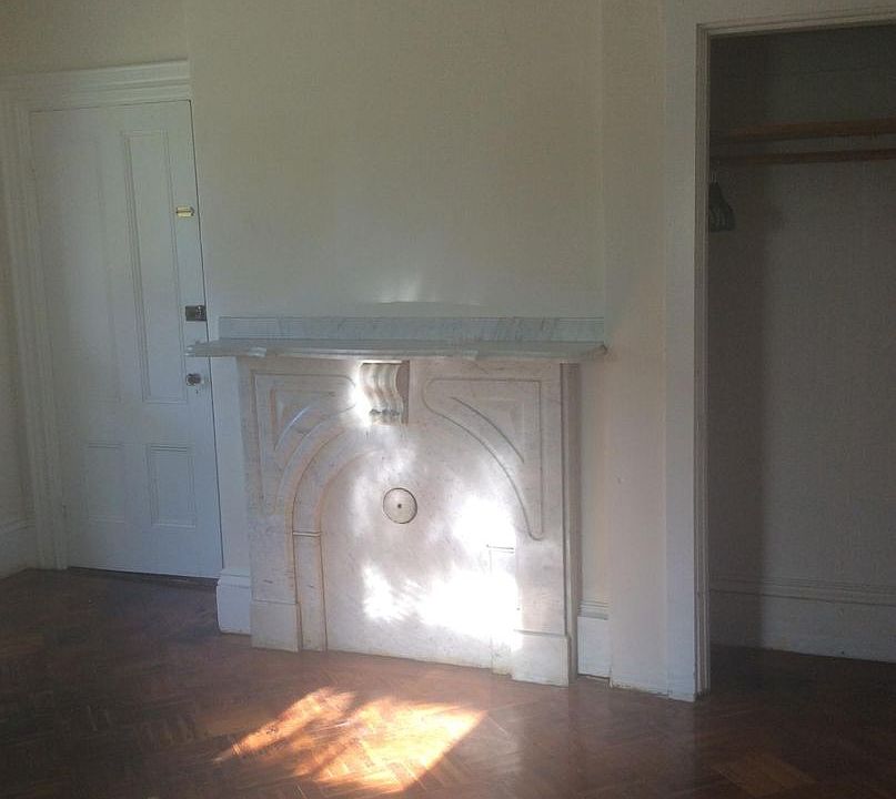 2nd image of 104 W Emerson St APT 1