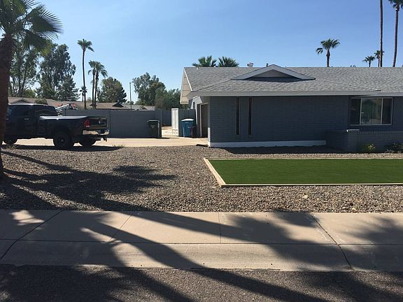 2nd image of 727 W Caribbean Ln