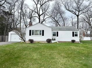 38 Hadley St, Springfield, MA 01118