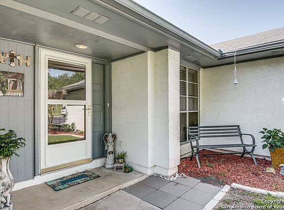 4th image of 3713 Scenic Dr