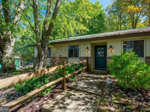 1724 Mosser Rd #1, McHenry, MD 21541