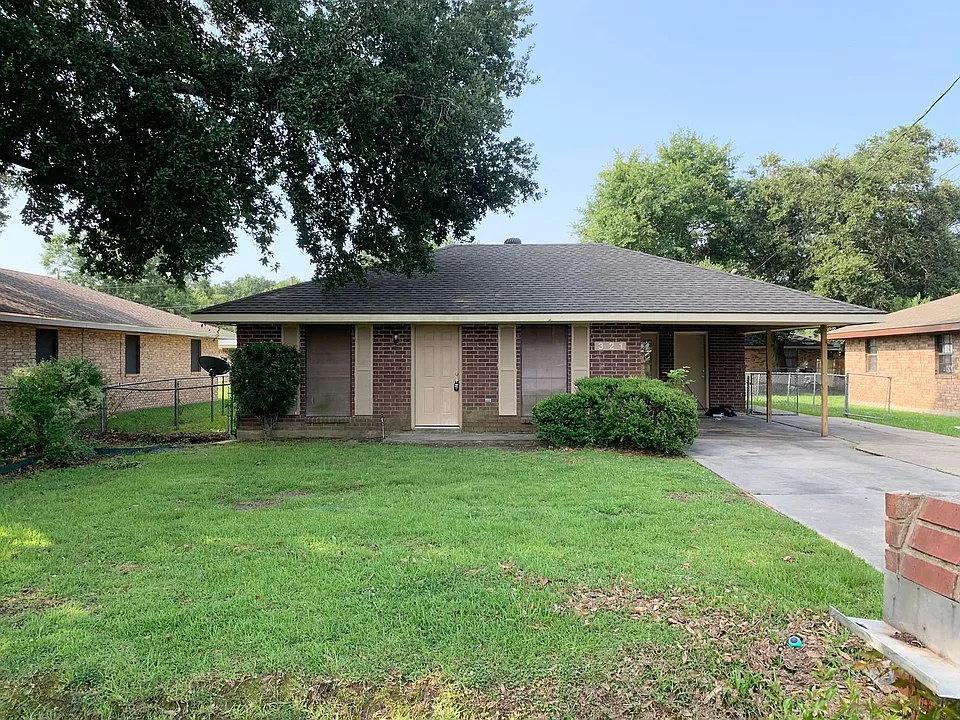 321 Bradford Dr