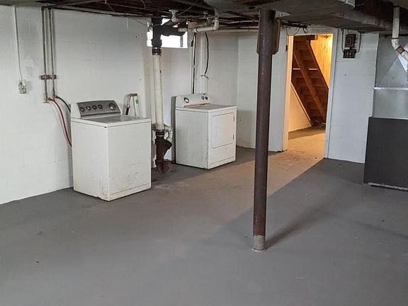 5th image of 726 W Lapeer St #1
