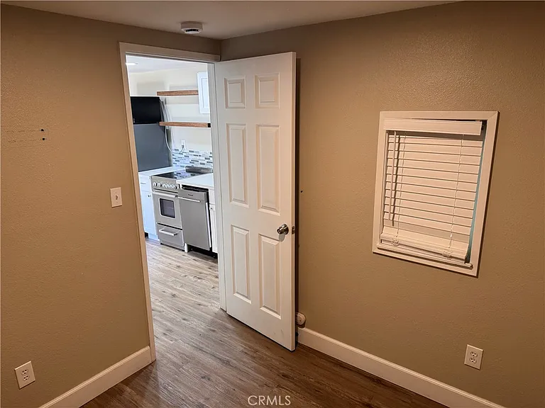 17451 Bromley Ave — Photo 8