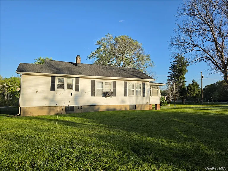 1836 Route 300 — Photo 3