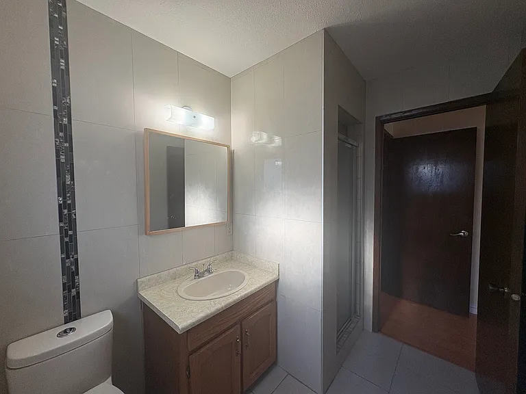 2248 E 45th Ave — Photo 12