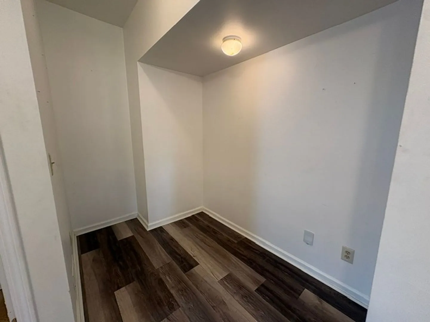 Affordable 1-Bedroom Home with Private Yard — Photo 3