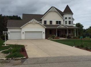 3263 Libby Ln, Green Bay, WI 54313