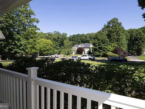 5th image of 213 Cherry Tree Ct