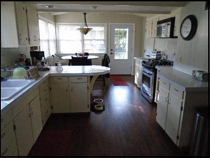 5th image of 17 Blanchard Ave