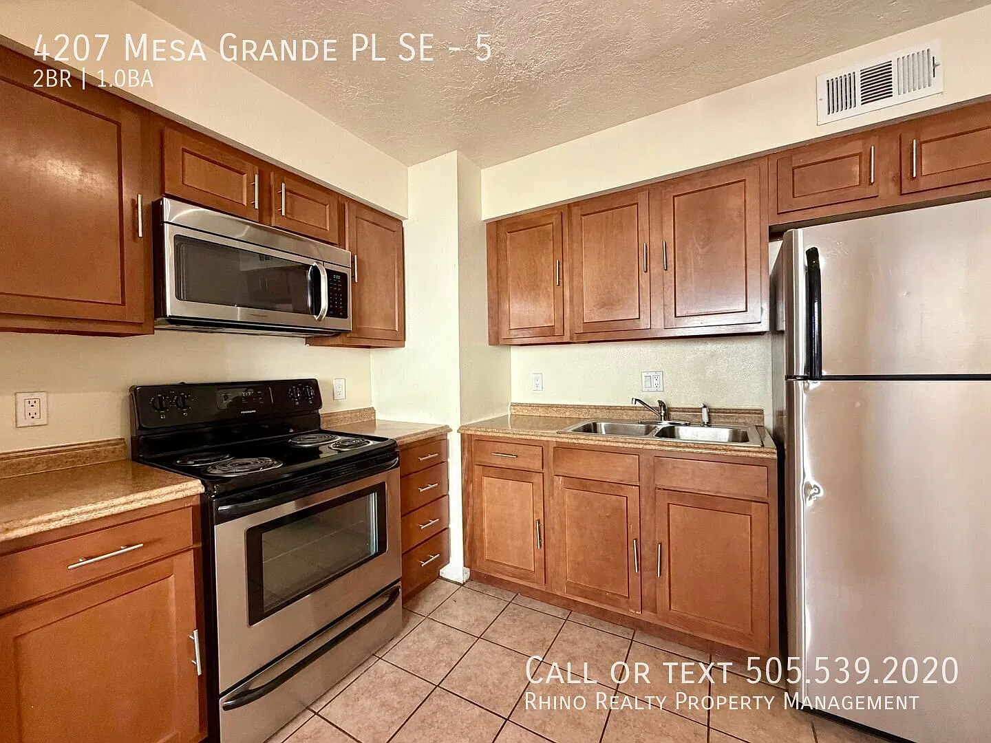Cozy 2 Bedroom, 1 Bath In The SE! — Photo 4