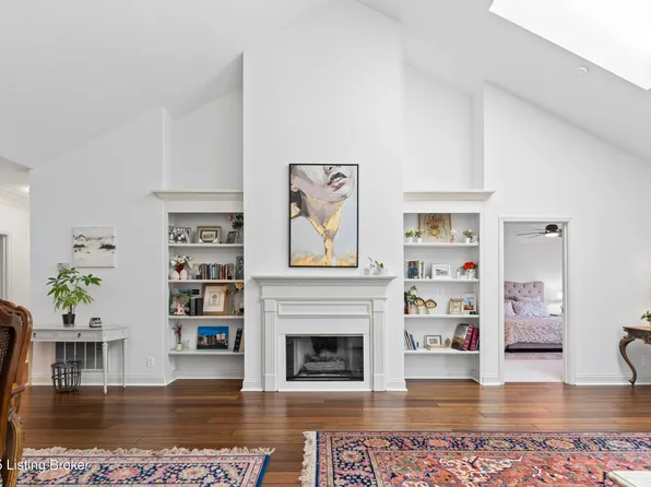 3745 Hurstbourne Ridge Blvd, Louisville, KY 40299