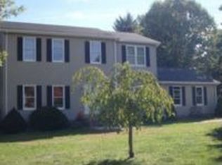 12 High Ridge Rd, Hamden, CT 06514