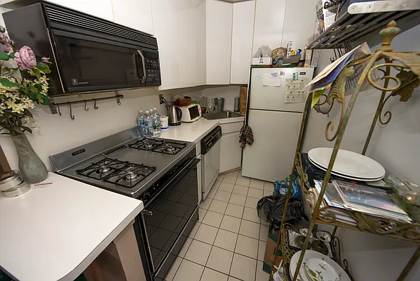 Rented by Nolita Group | media 35