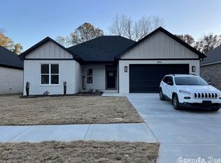 2865 Carmichael Dr, Conway, AR 72034
