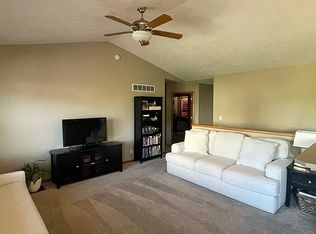 5757 N 19th St, Lincoln, NE 68521