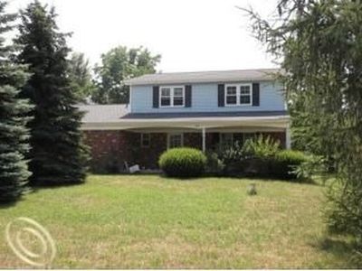 1187 N Alstott Dr, Howell, MI, 48843