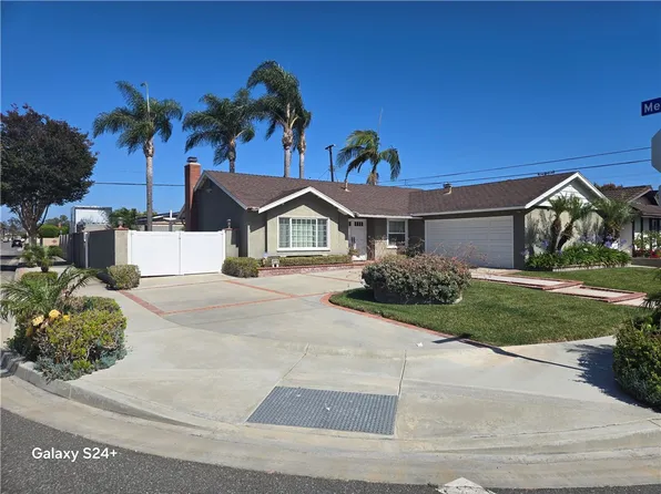 15392 Hanover Ln, Huntington Beach, CA 92647