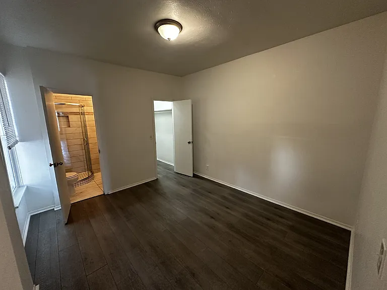 172 W Maple Ave #1 — Photo 15