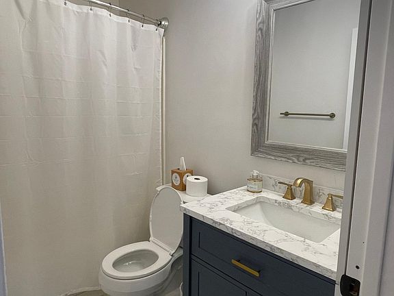 5th image of 27629 Dartmouth St