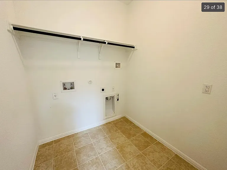 129 Mayney Ln — Photo 11