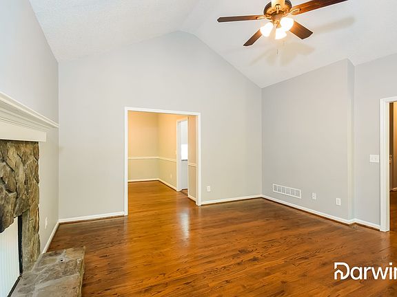 4th image of 3613 Broken Arrow Dr