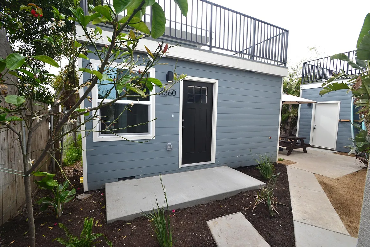 Front entrance - 4360 Felton St #1