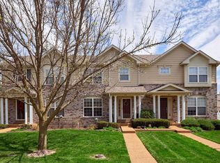 458 Coachgate Ct, Ballwin, MO 63021