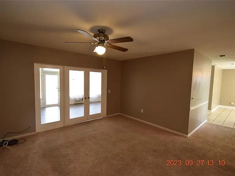 604 Southwood Cv — Photo 14