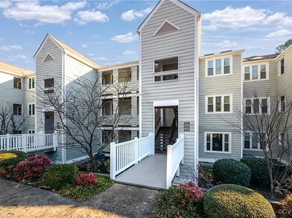 320 Water Pointe Ln, Midlothian, VA 23112